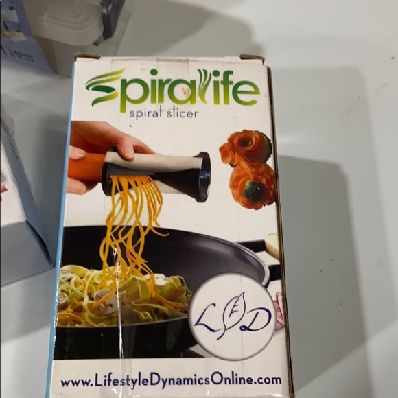 Bundle of four Set off containers and more - Picture 2 of 5